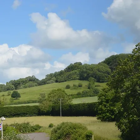 Cheerful 3 Bedroom Property Set In The Countryside Westcott  Exterior photo