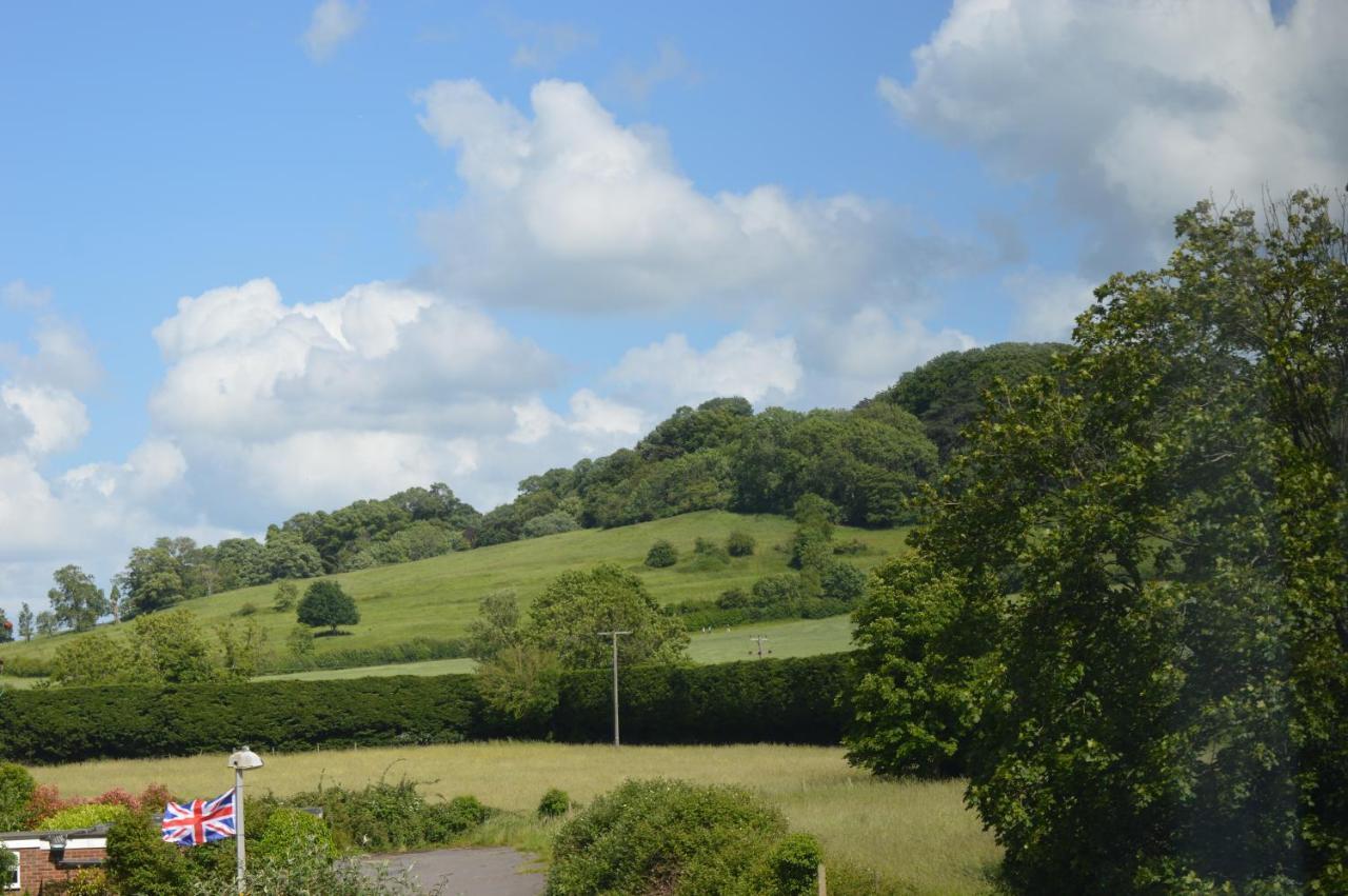 Cheerful 3 Bedroom Set In The Countryside Westcott (Buckinghamshire)
