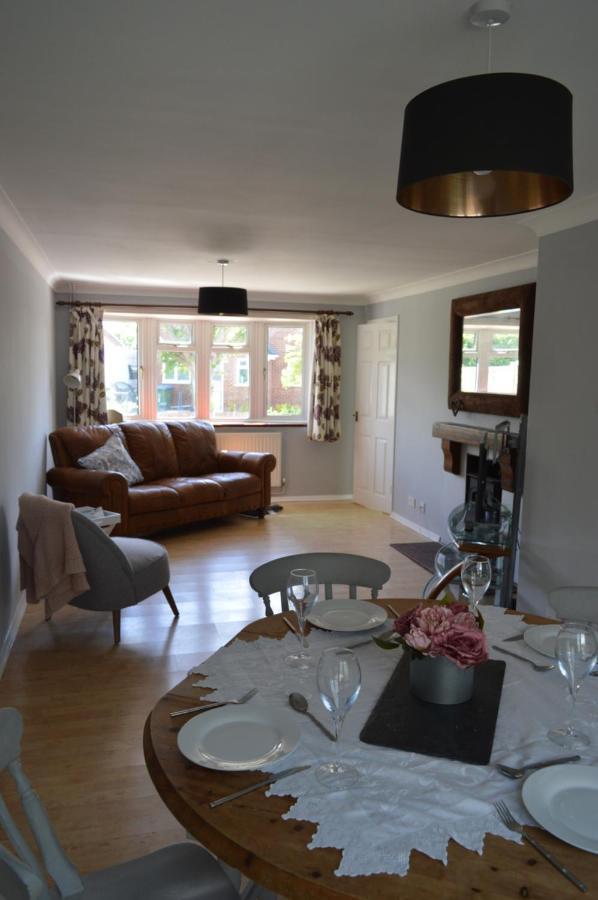 Cheerful 3 Bedroom Set In The Countryside Holiday home *